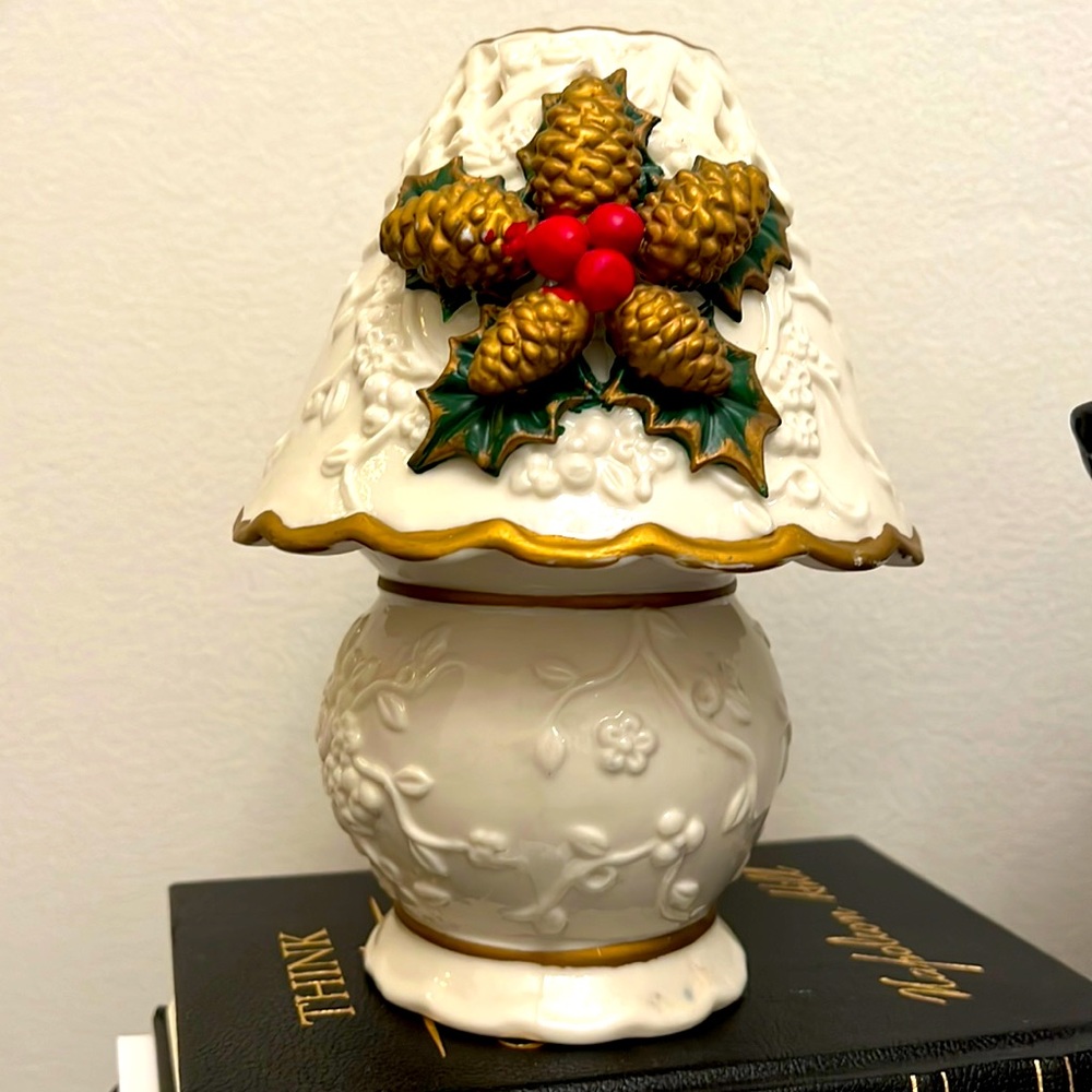 Candle holder